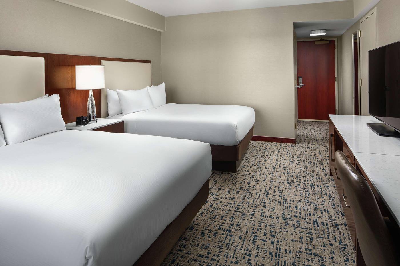 Hilton-Boston-Logan-Airport-Room-28