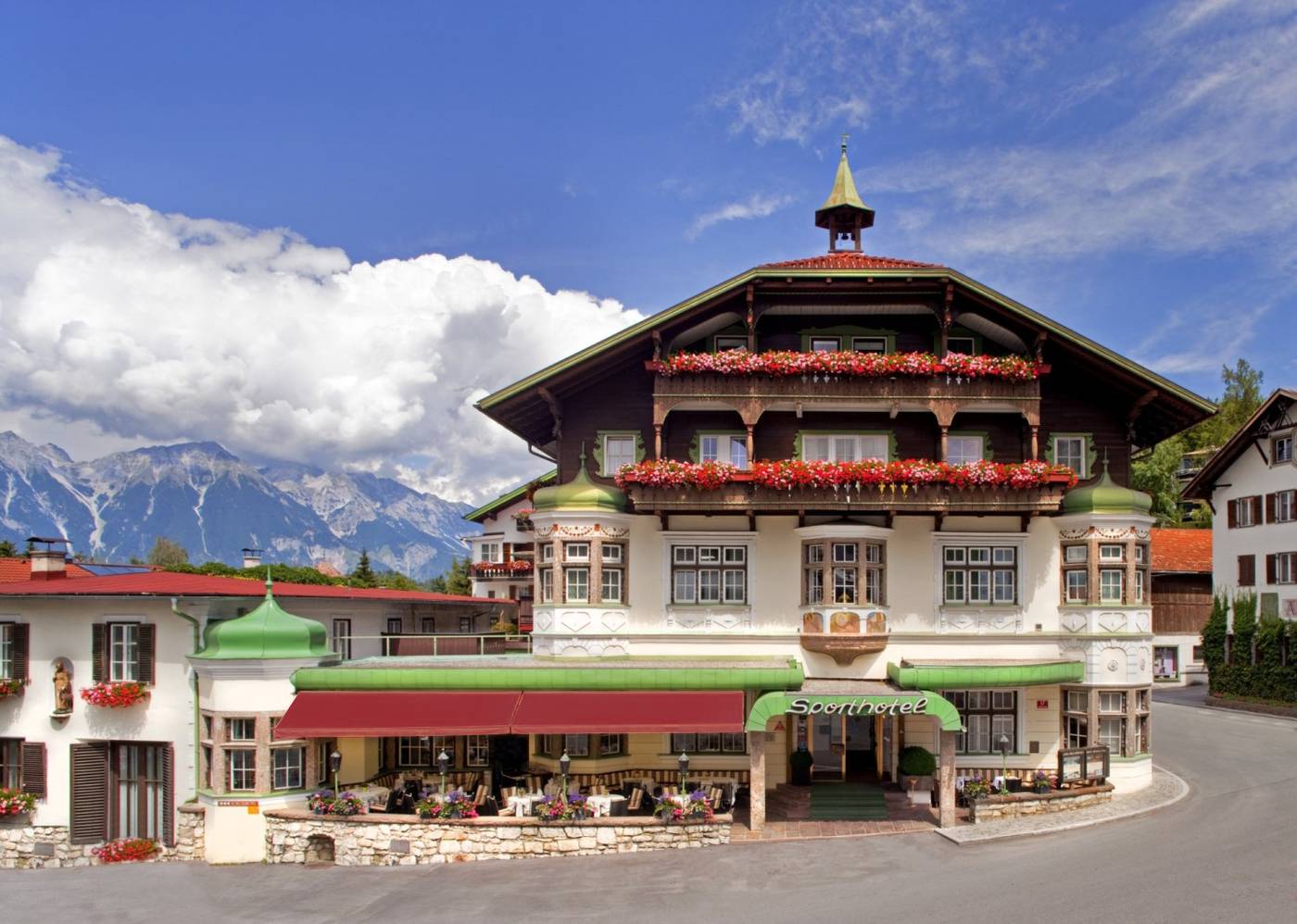Sporthotel Igls-Austria-Innsbruck-General view-2