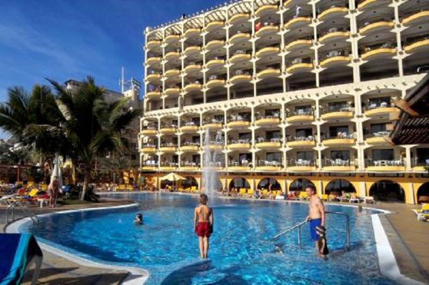 Bull-Dorado-Beach---Spa-General-view-7