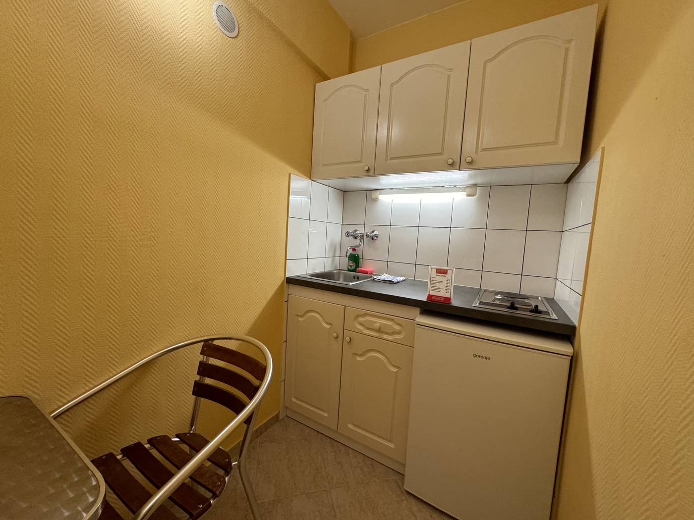 Hotel-Charles-Room-35