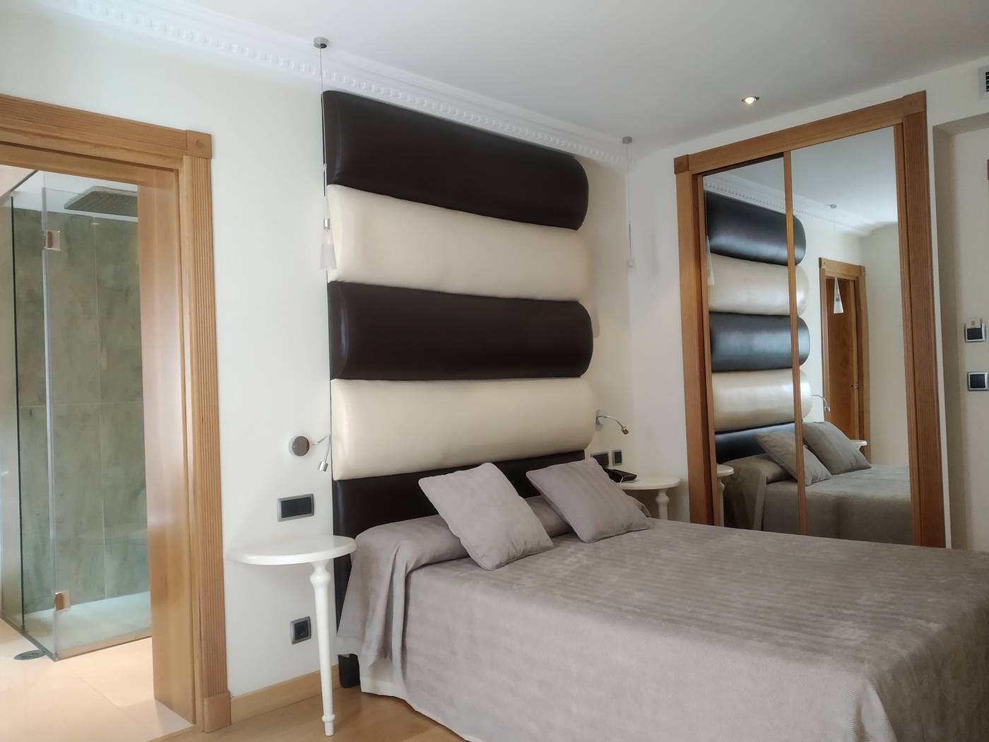 Hotel Campoamor-Spain-OVIEDO-Room-8