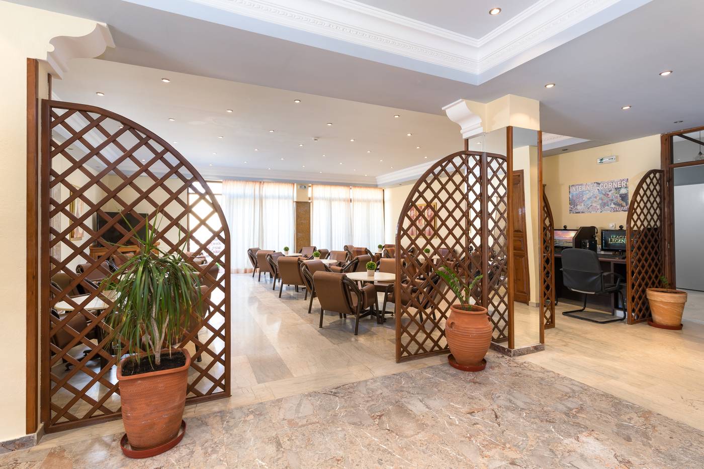 Lefkimi-Hotel-Lobby-28