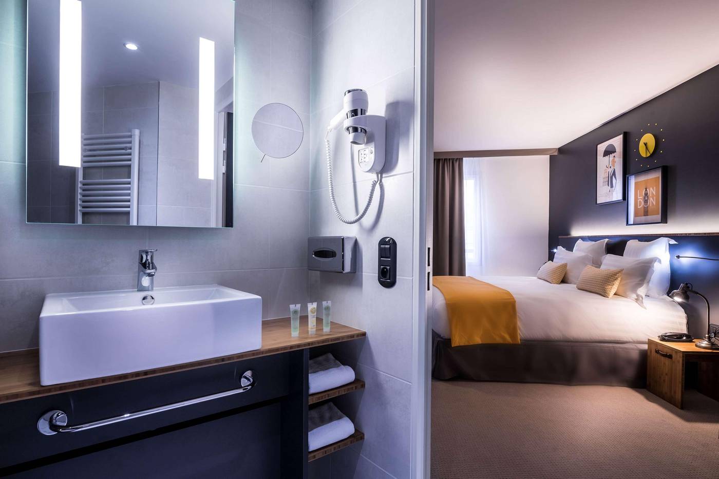 Best-Western-Plus-Suitcase-Paris-la-Defense-Room-33