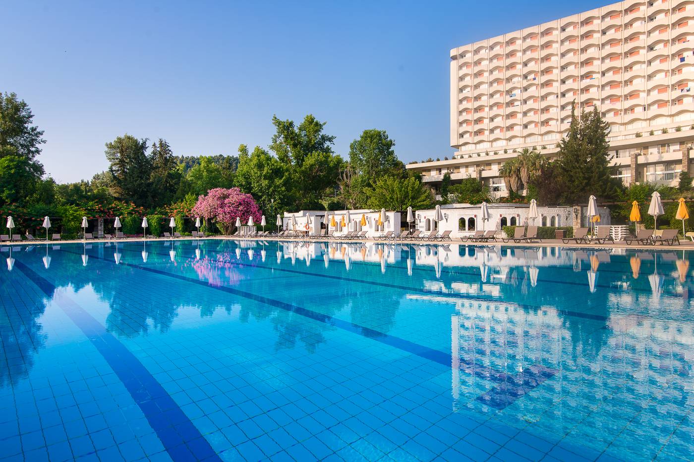 Athos-Palace-Hotel-Pool-1