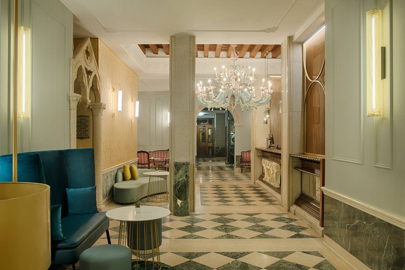 NH-Venezia-Santa-Lucia-Lobby-13