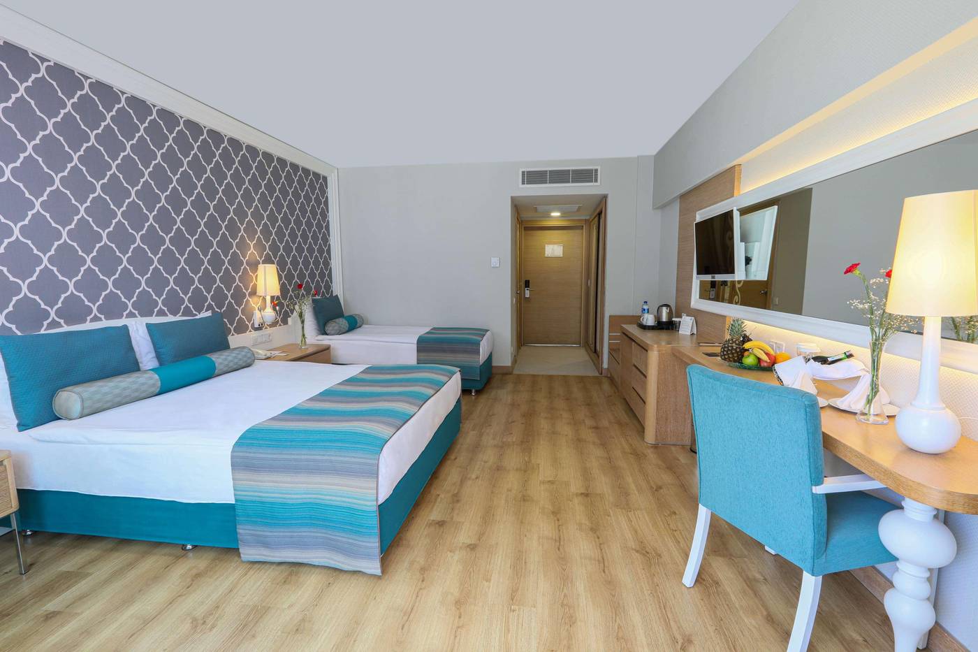 Sherwood-Exclusive-Lara-Room-33