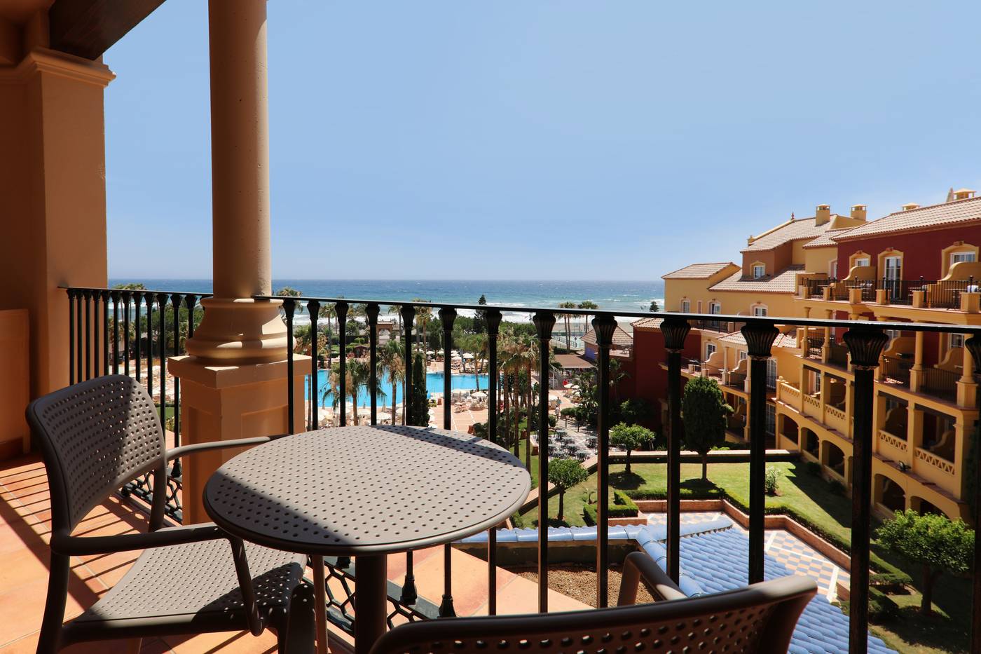 Iberostar-M----laga-Playa-Room-17