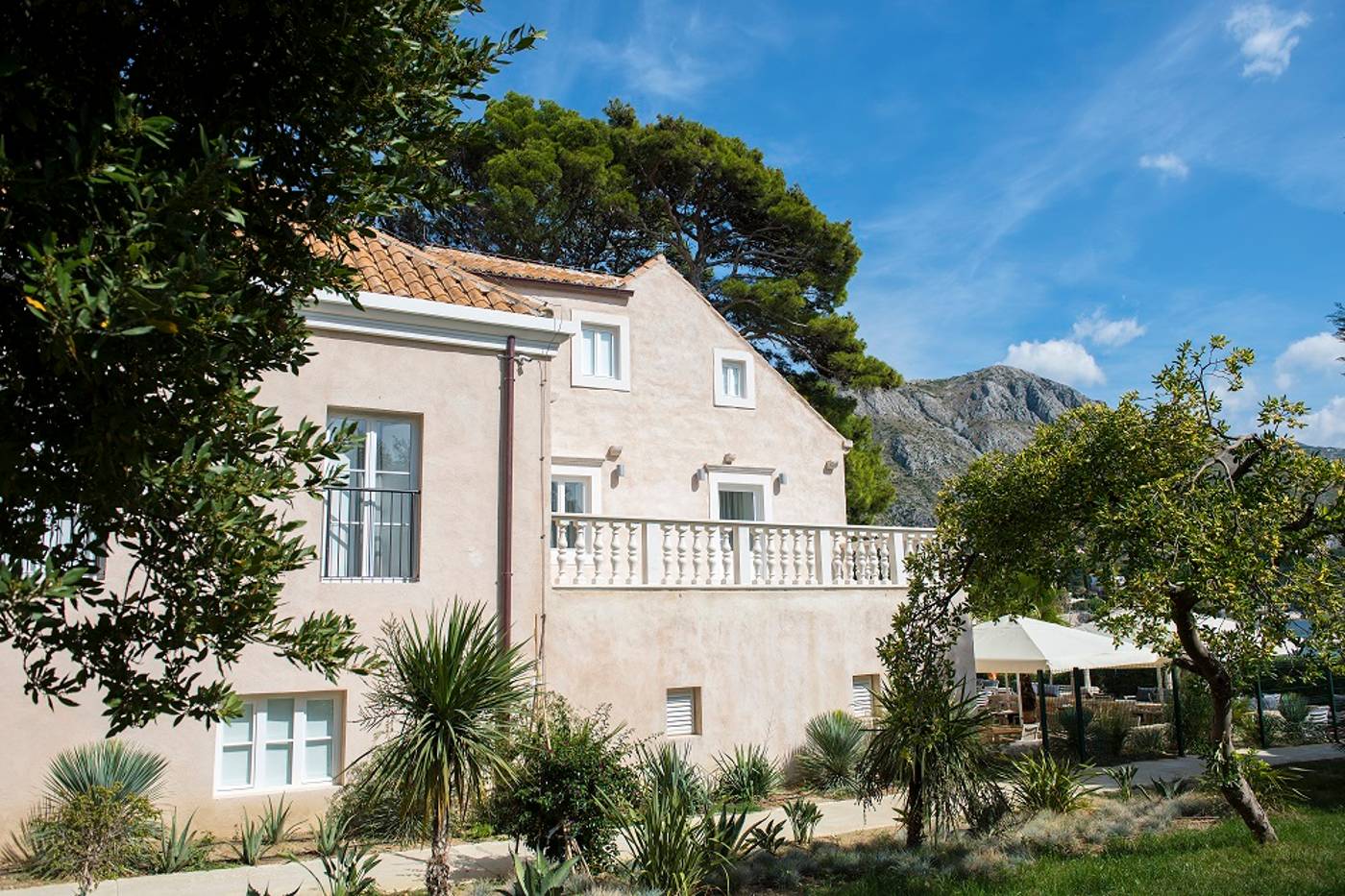 Maistra-Select-Srebreno-Villas-General-view-5