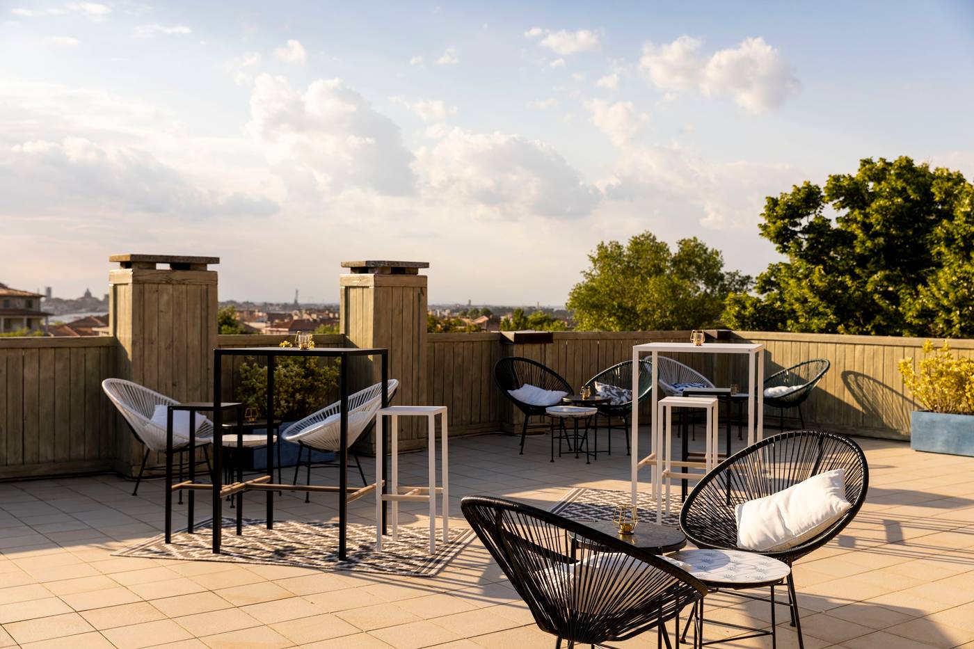 Venezia-2000-Terrace-60