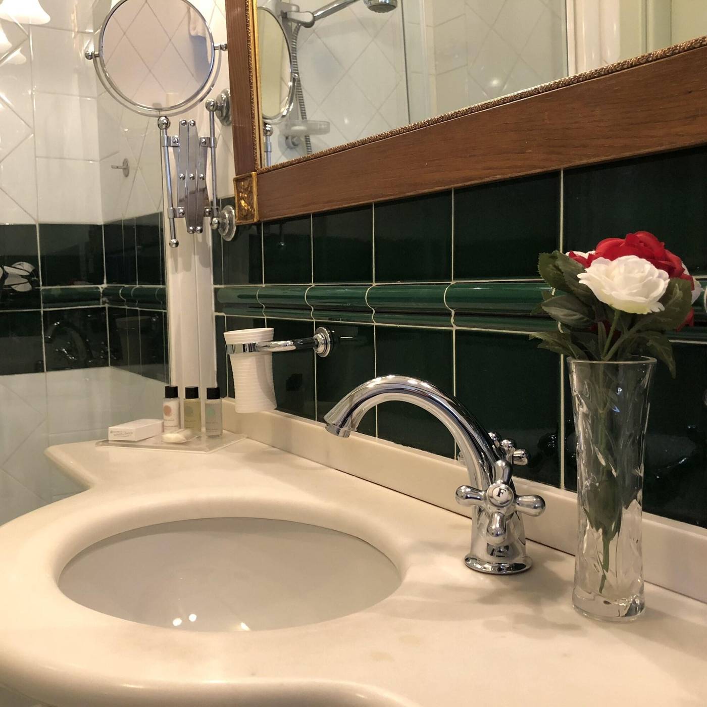 Rosary-Garden-Hotel-Room-37