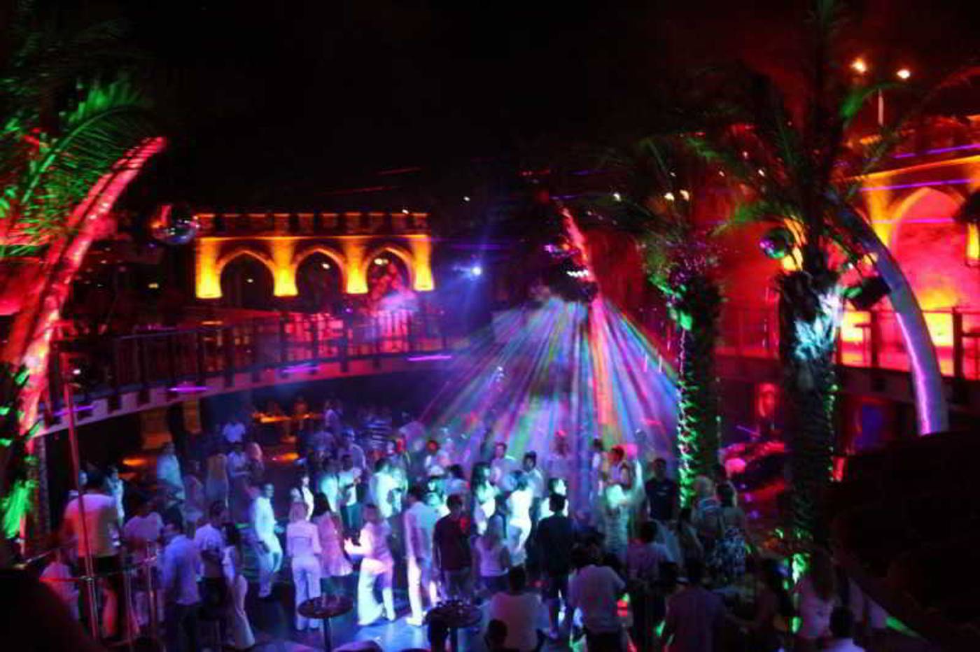 Long-Beach-Harmony-Bar-41