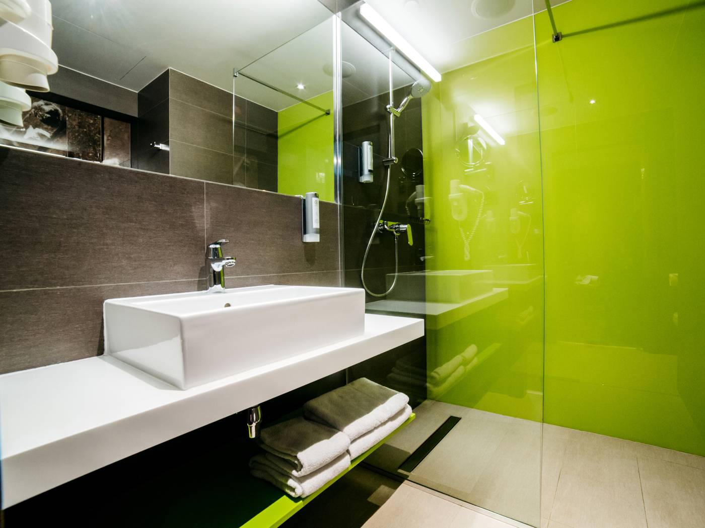 Q-Hotel-Plus-Krakow-Room-28