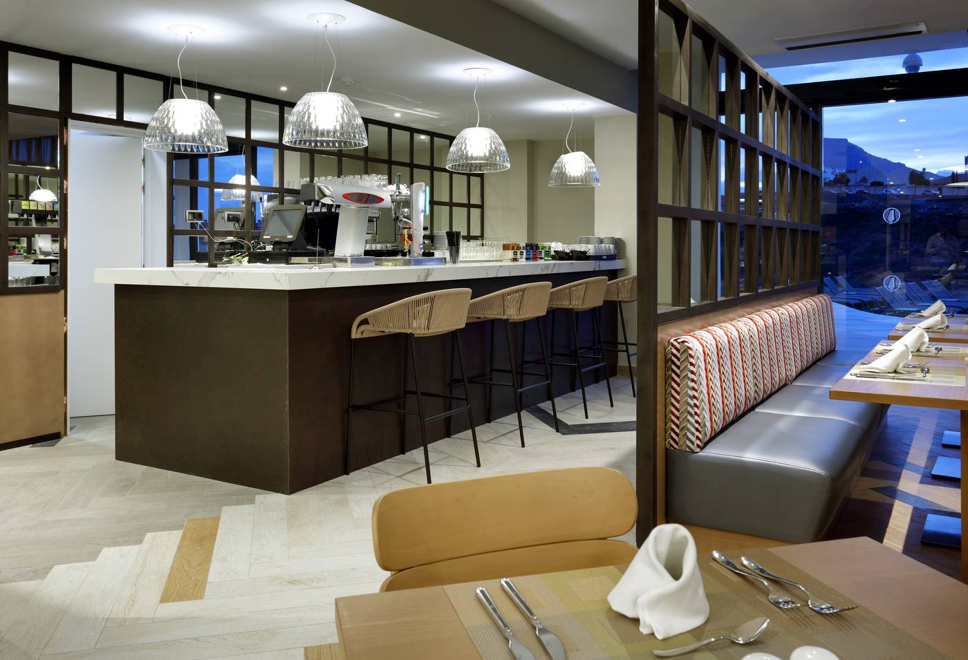 Hard-Rock-hotel-Tenerife-Restaurant-51