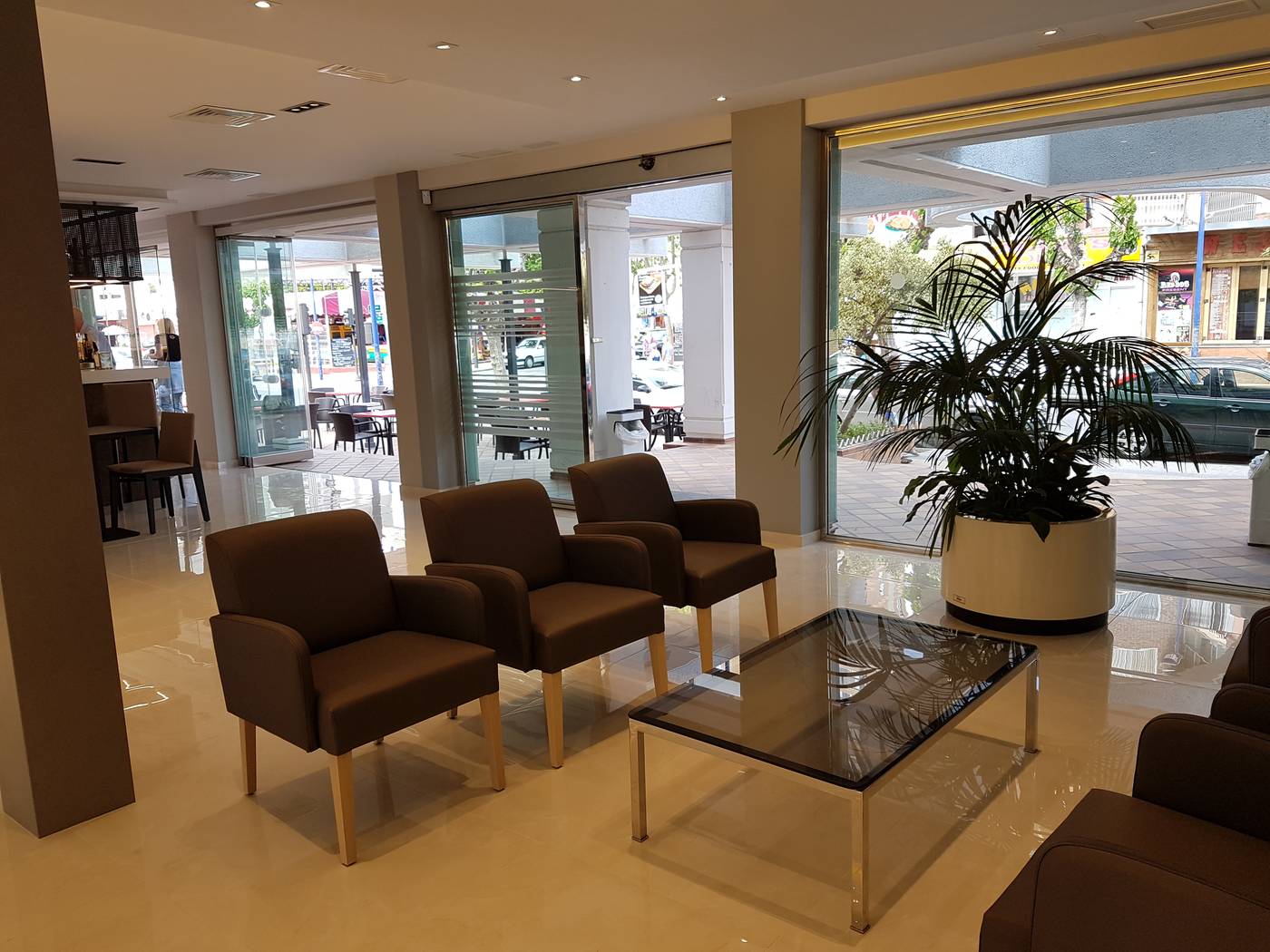 Perla-Hotel-Lobby-29