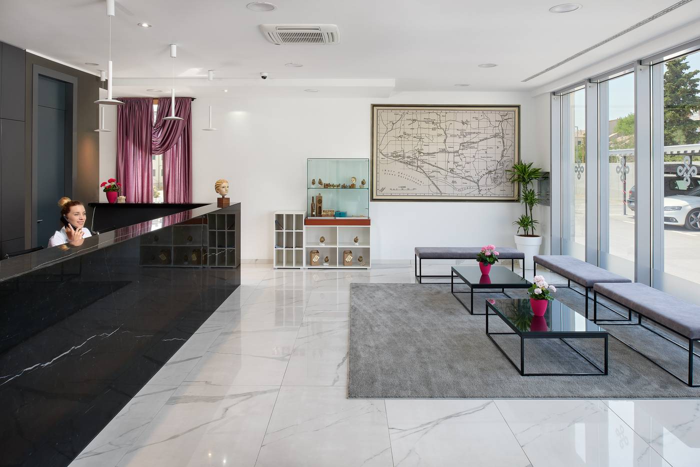 Salona-Palace-Lobby-43