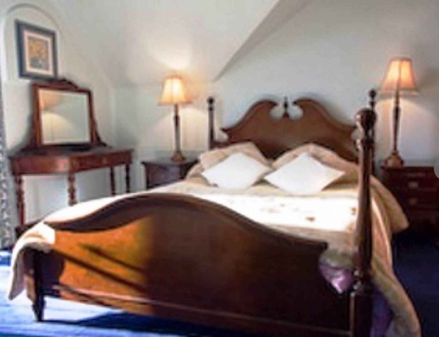 Tara Farm-Ireland-Kenmare-Room-9