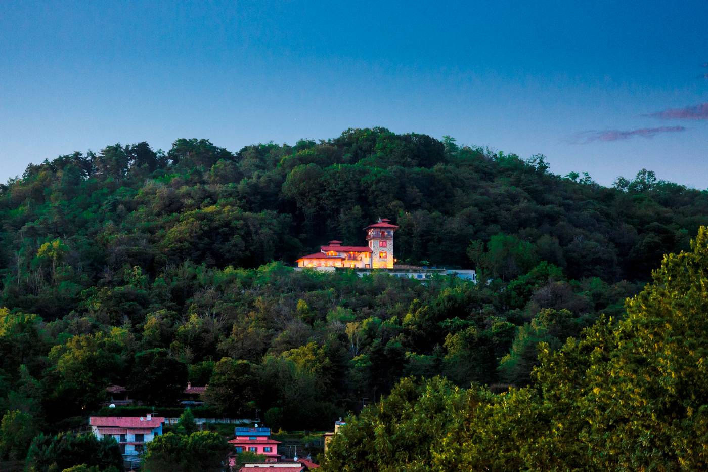 Tenuta De L'Annunziata-Italy-Uggiate Trevano-General view-6