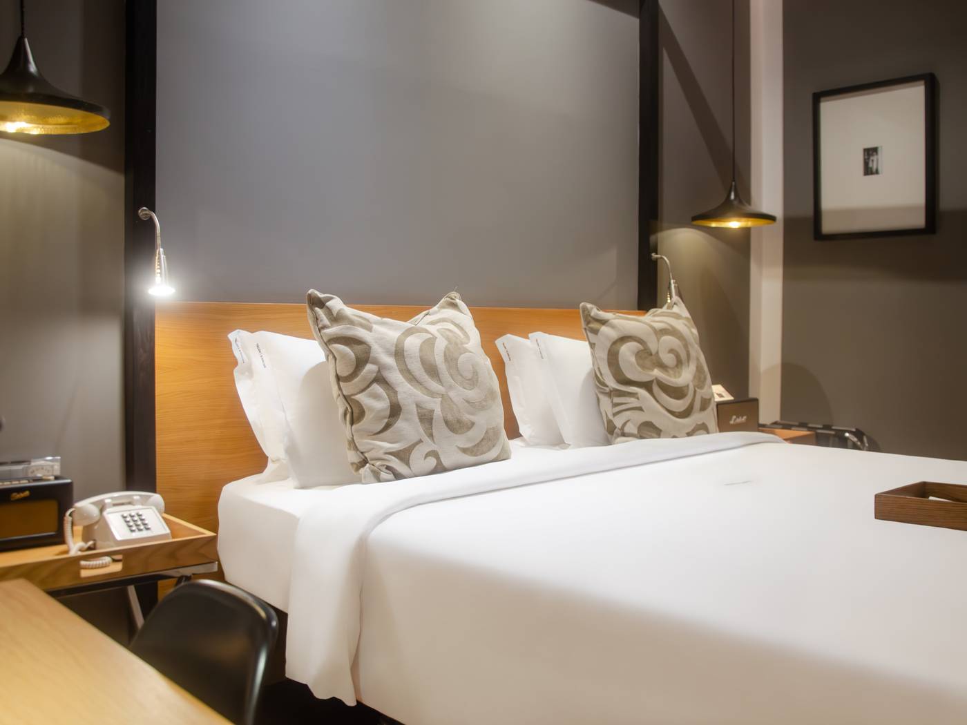 Browns-Downtown-Hotel-Room-30