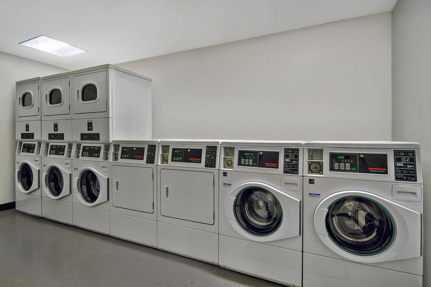 Fairfield Inn & Suites Orlando at FLAMINGO CROSSIN-United States-ORLANDO, FL-General view-5