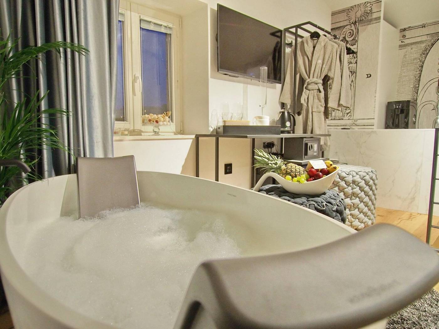 La-Vita-E-Bella-Ii-Room-20