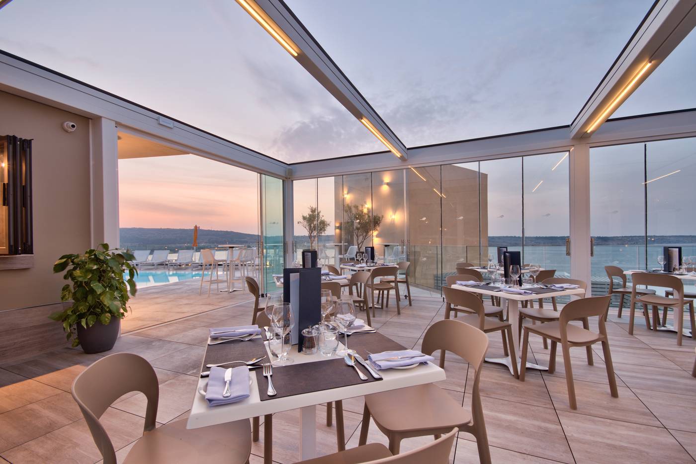 Luna-Holiday-Complex-Restaurant-72