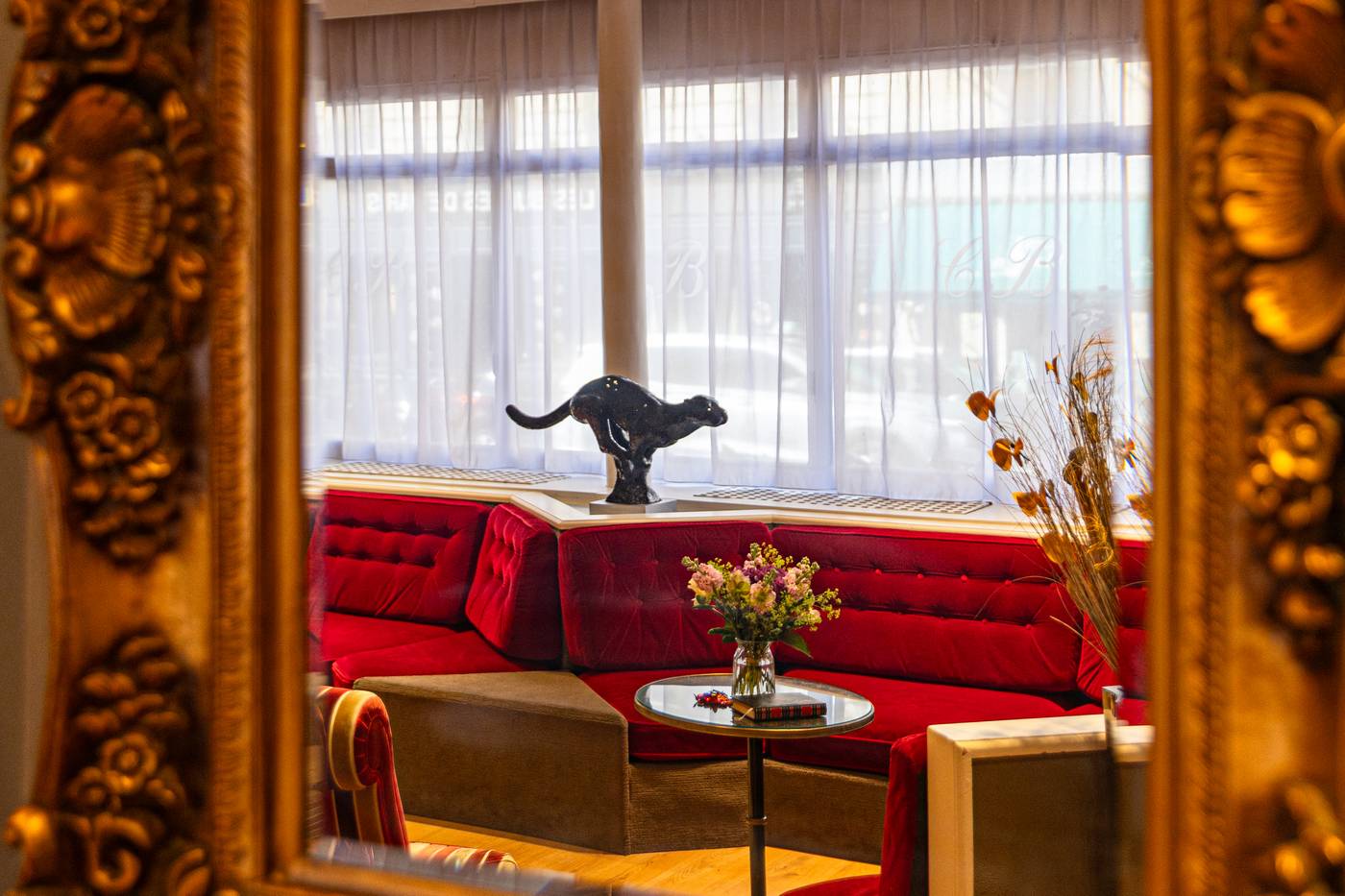 Hotel-Claude-Bernard-Saint-Germain-Lobby-12