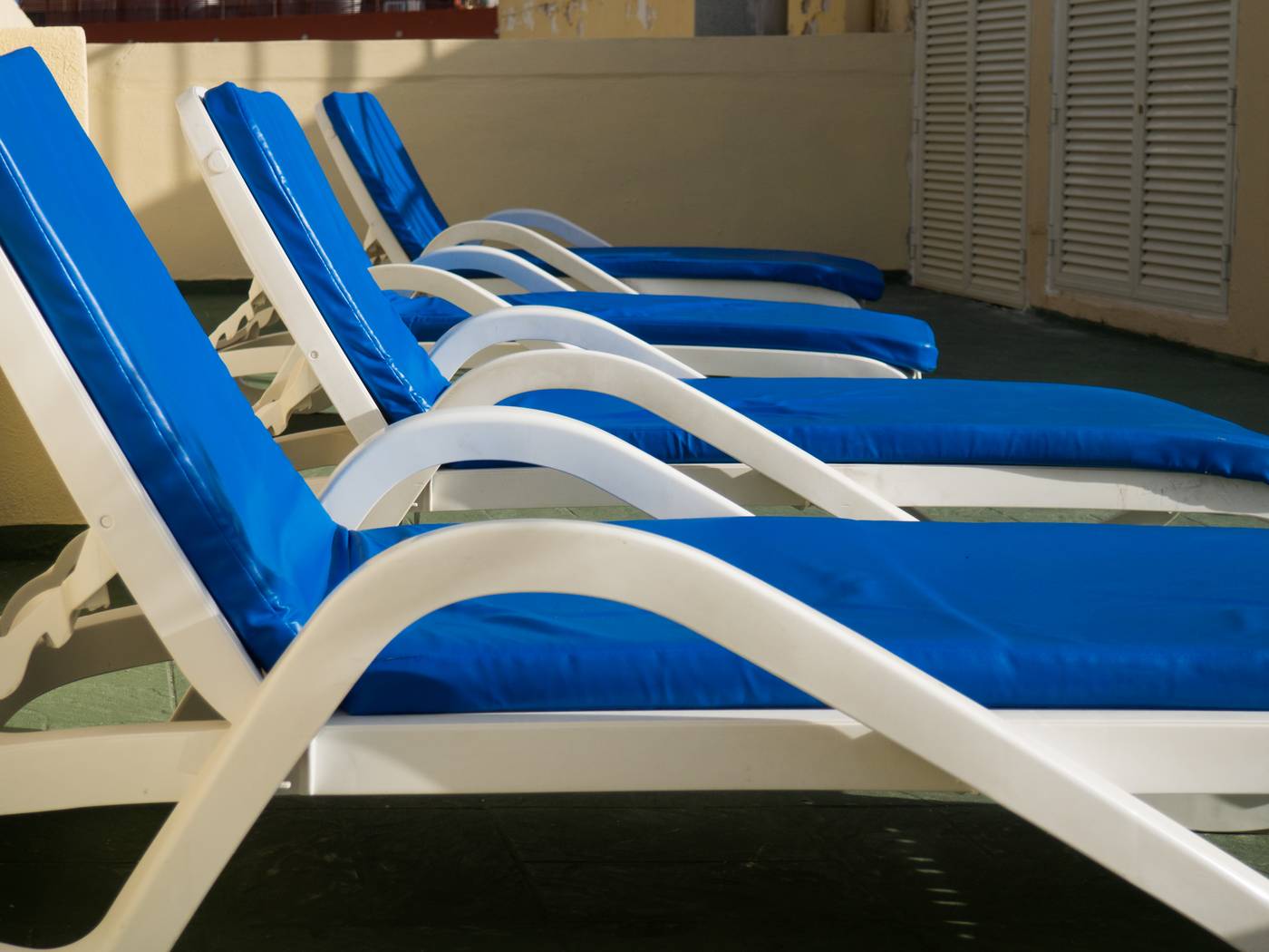 Huli-Hotel---Apartments-Pool-21