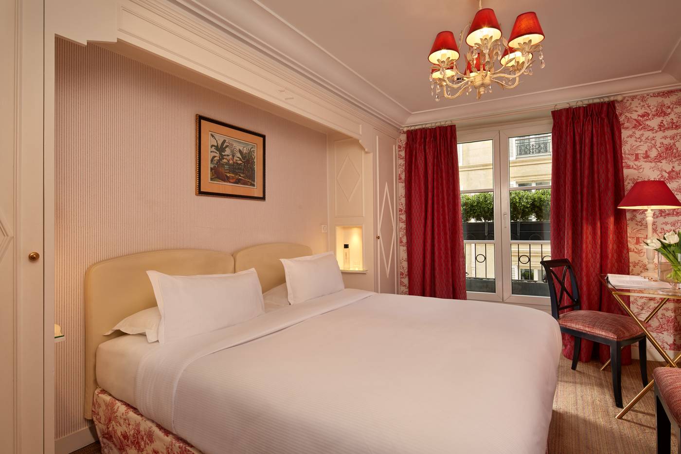 Saint-Germain---Paris-Room-17