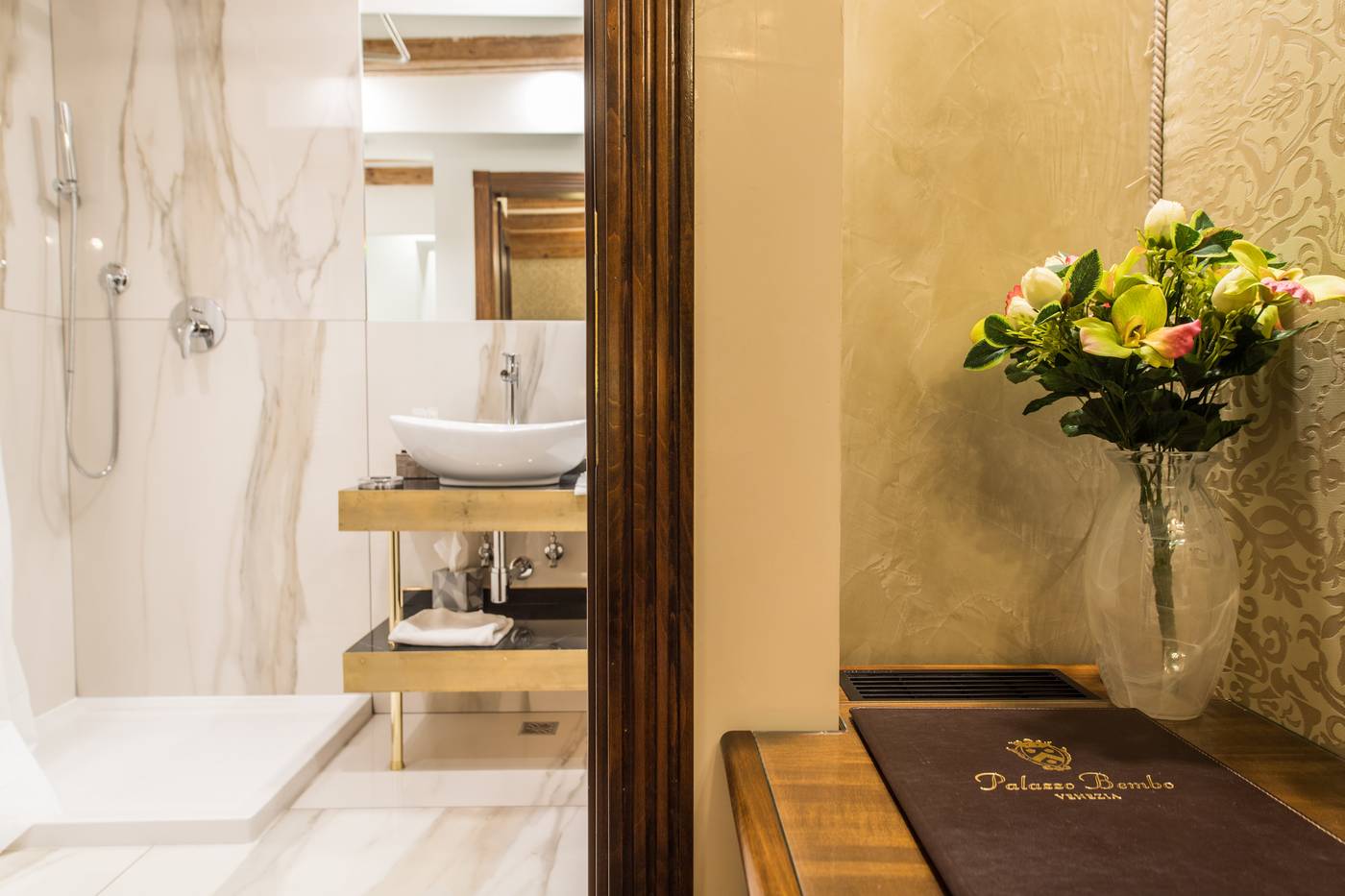 Palazzo-Bembo-Exclusive-Accommodation-Room-17