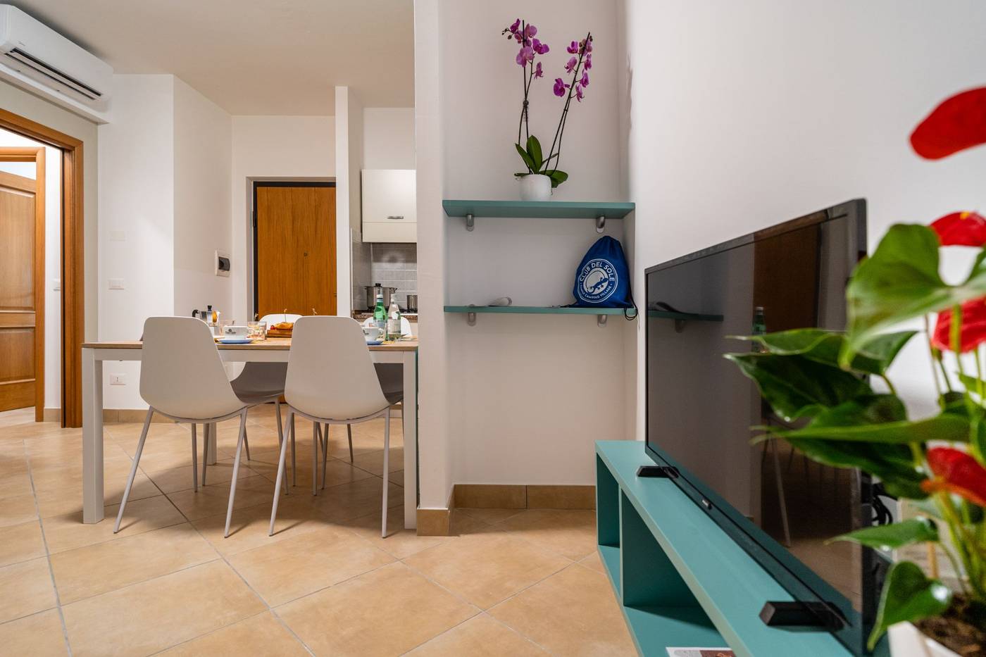 Club-del-Sole-Stork-Family-Collection-Room-35