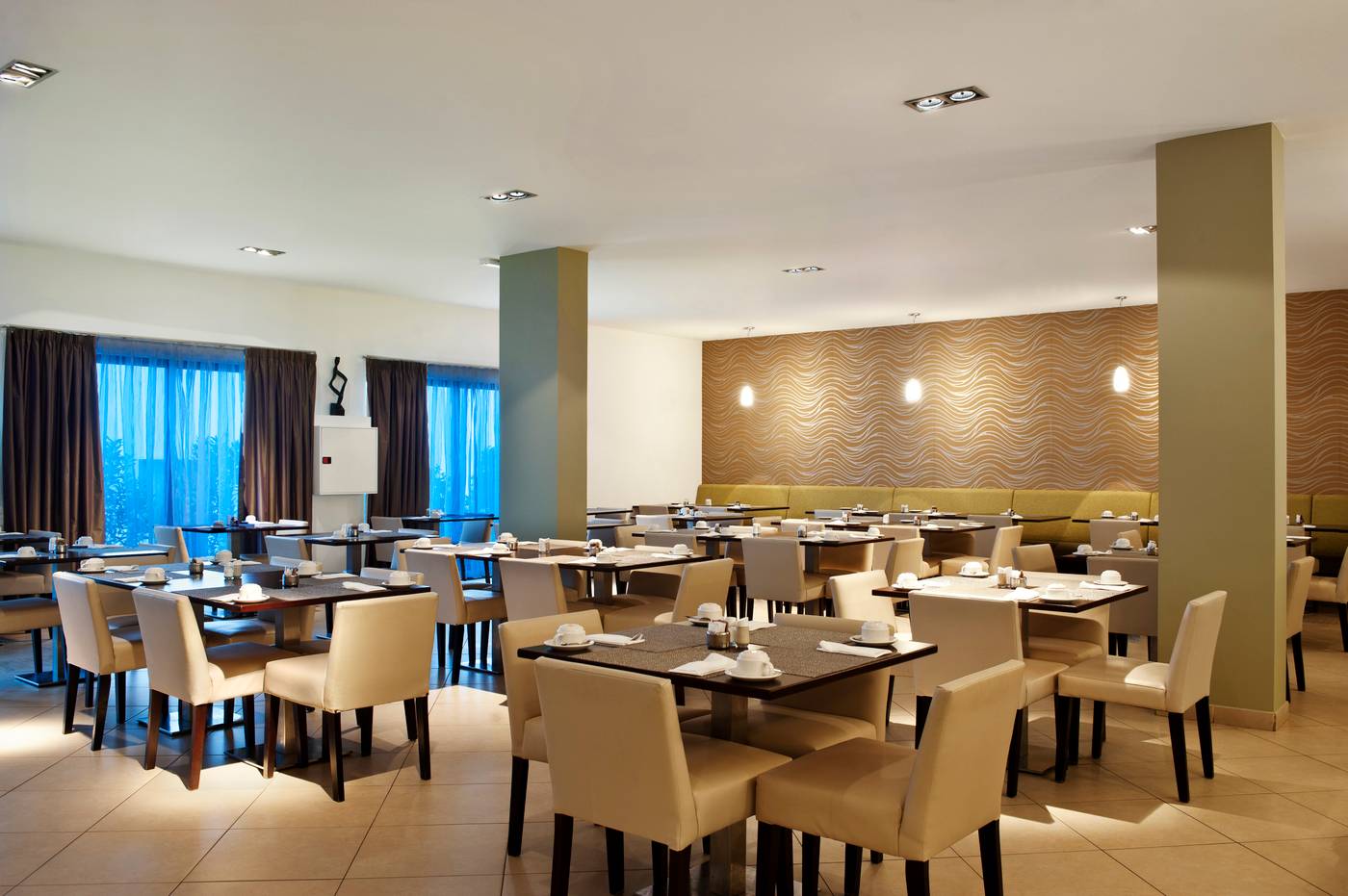 Melia Tortuga Beach Resort And Spa