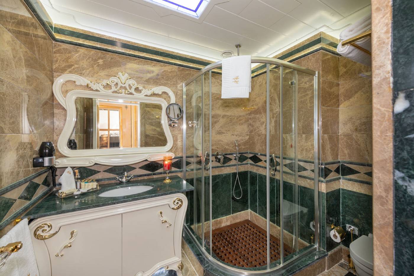 Seven-Hills-Palace---Spa-Room-63