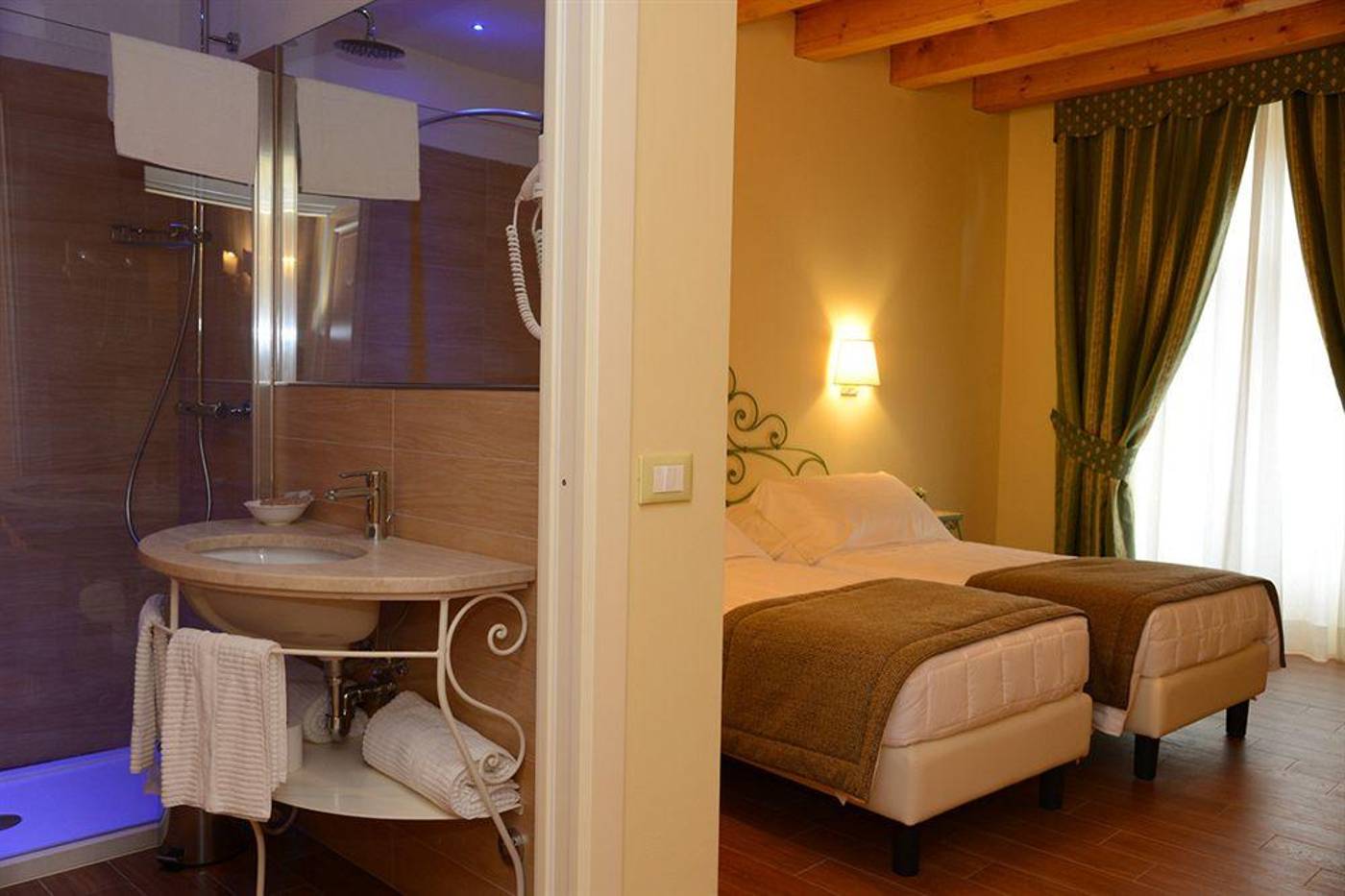 FH Borgo Antico-Italy-Como -General view-9