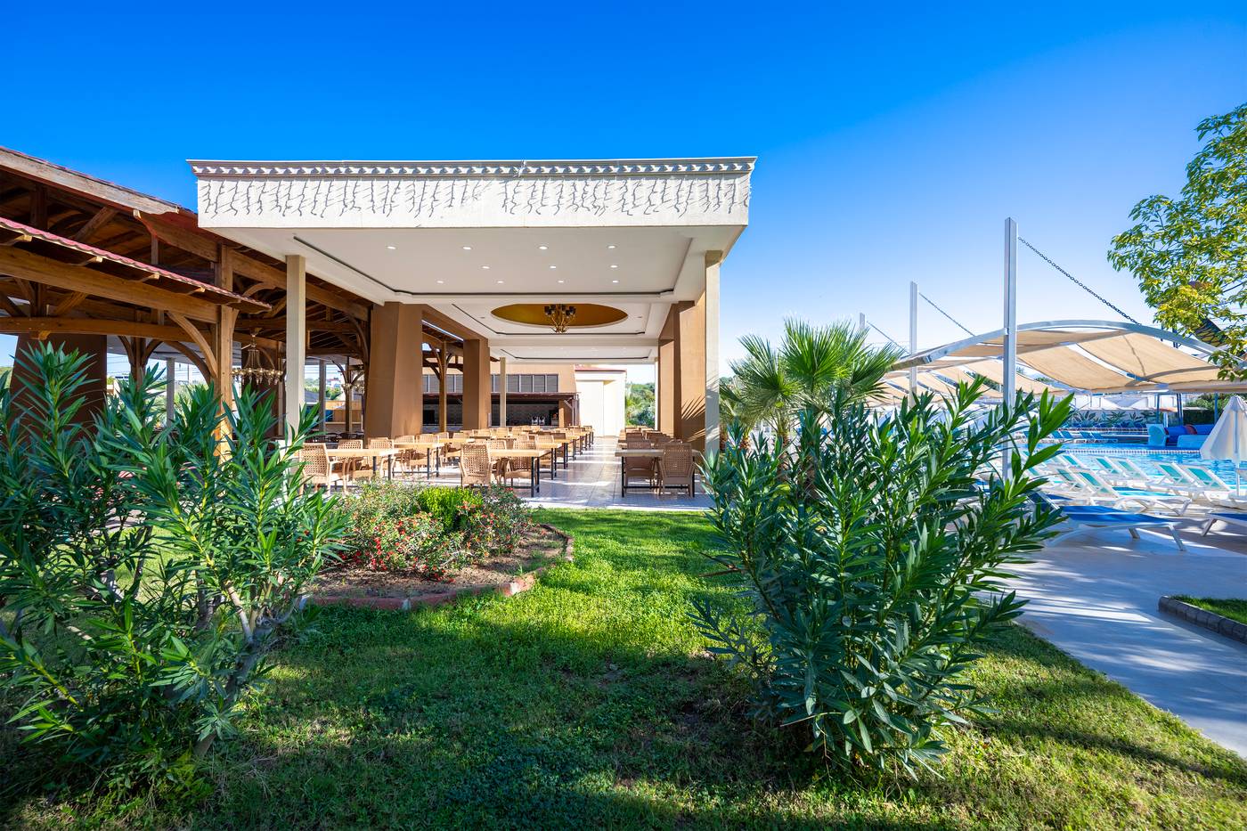 Xafira Deluxe Resort