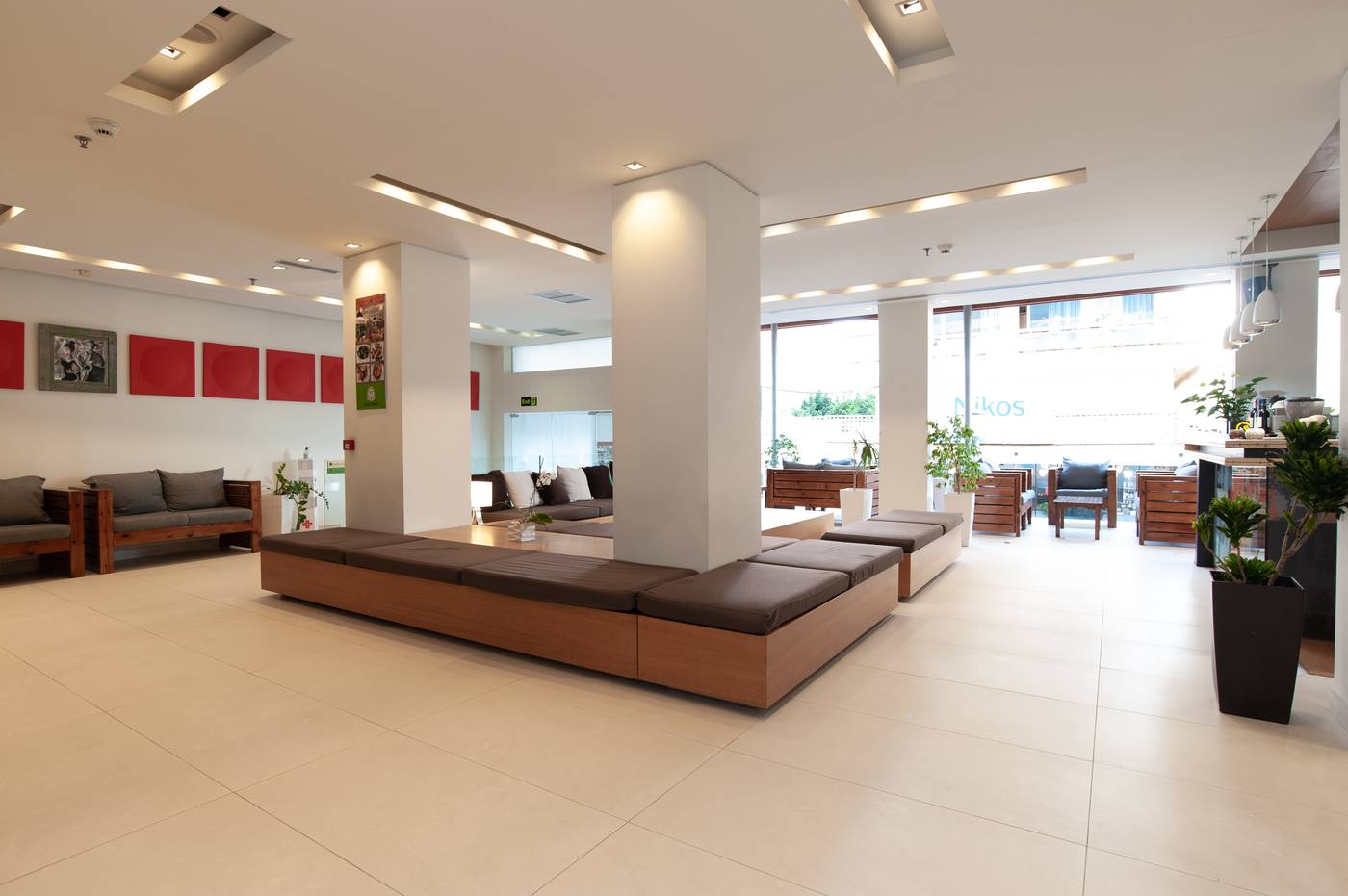 Atlantis-City-Hotel-Lobby-53