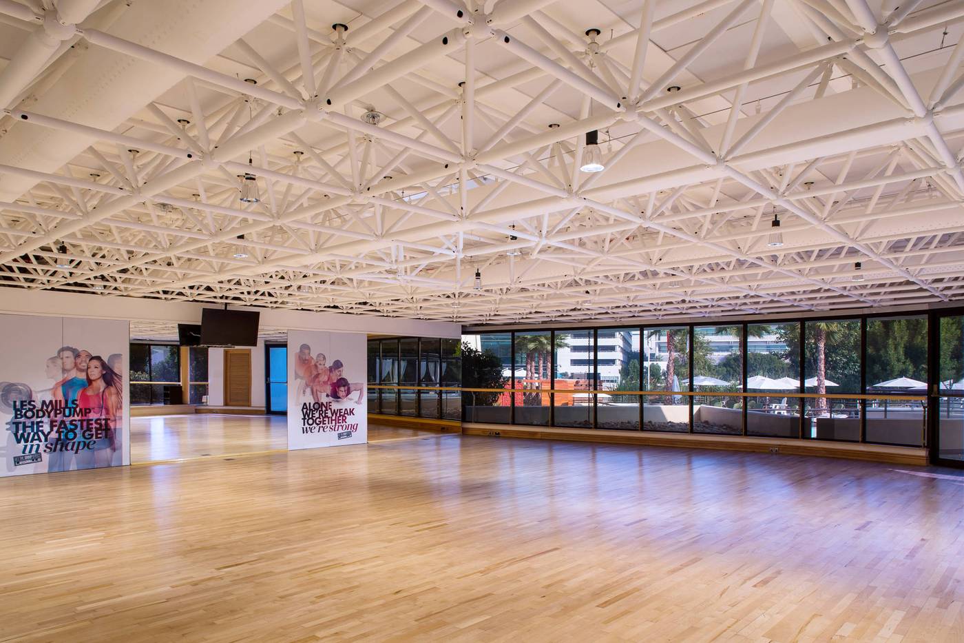 Jumeirah-Creekside-Sports-and-Entertainment-66