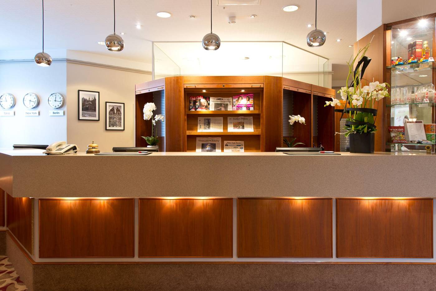 Leonardo-Hotel-Koln-Lobby-8