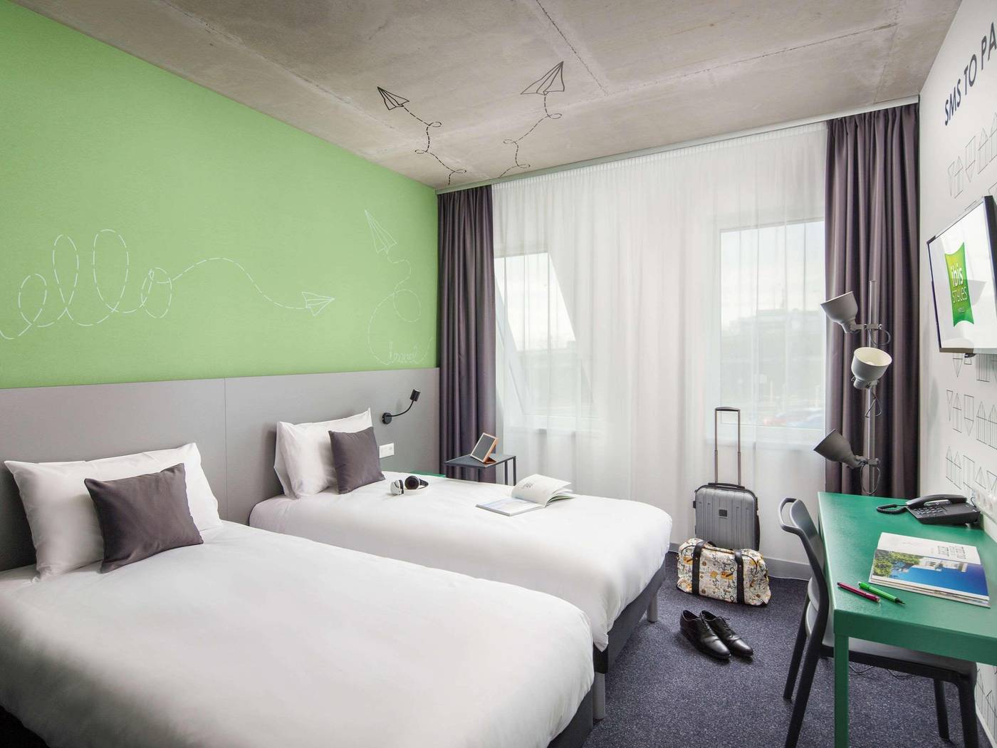 ibis-Styles-Budapest-Airport-Room-26