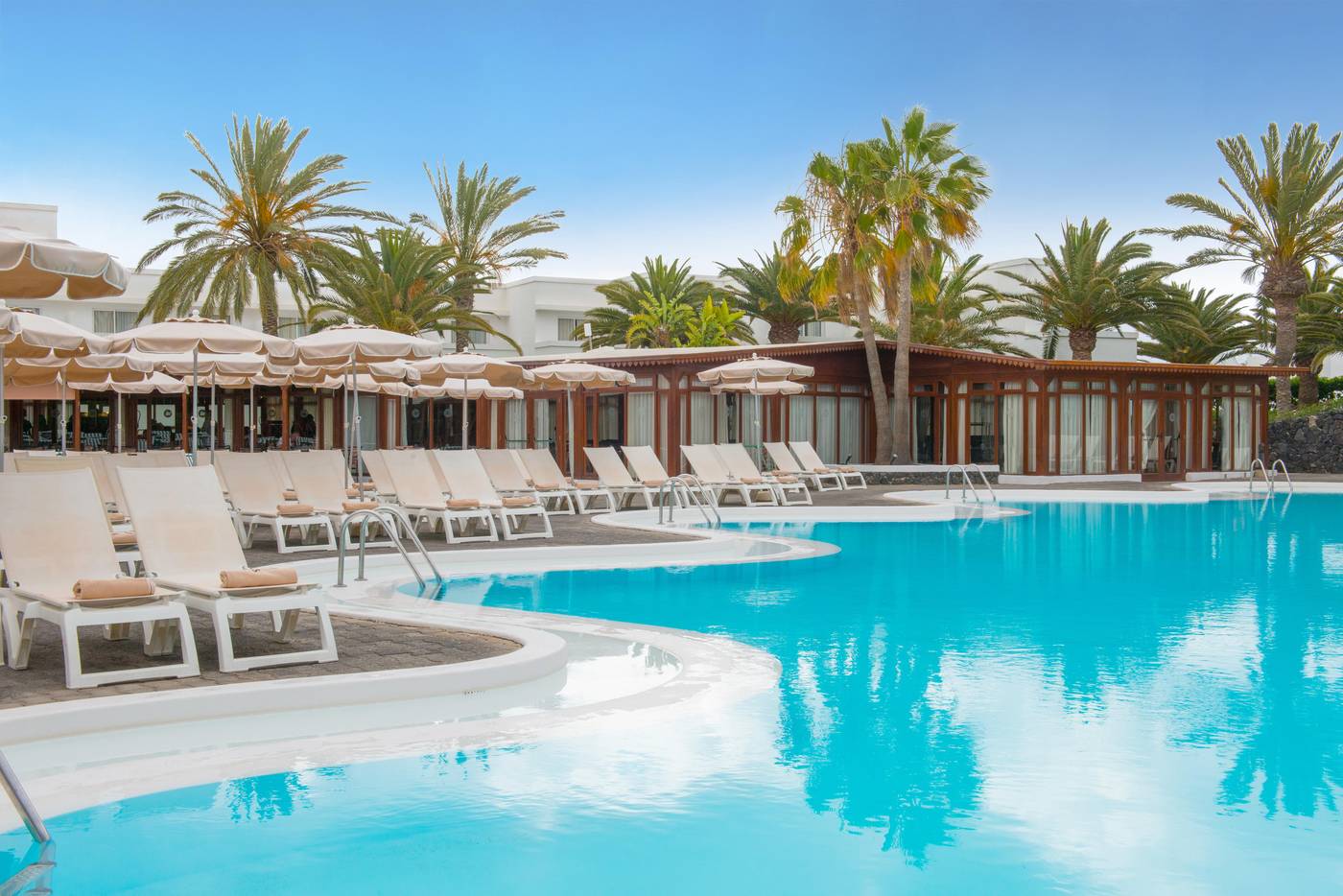 Relaxia-Olivina-Pool-6