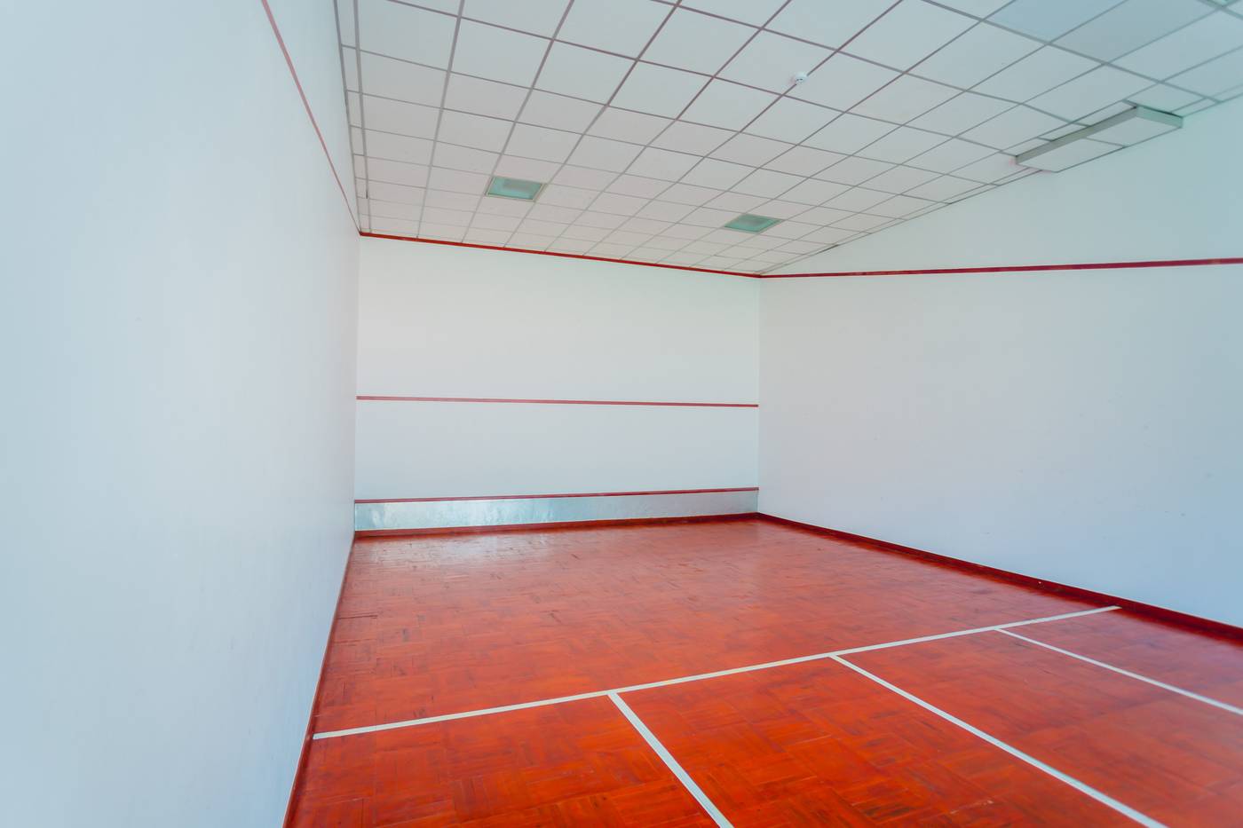 Waterfront-Suites-Phuket-by-Centara-Sports-and-Entertainment-43