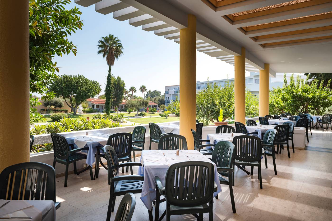 Atlantis-Hotel-Restaurant-14