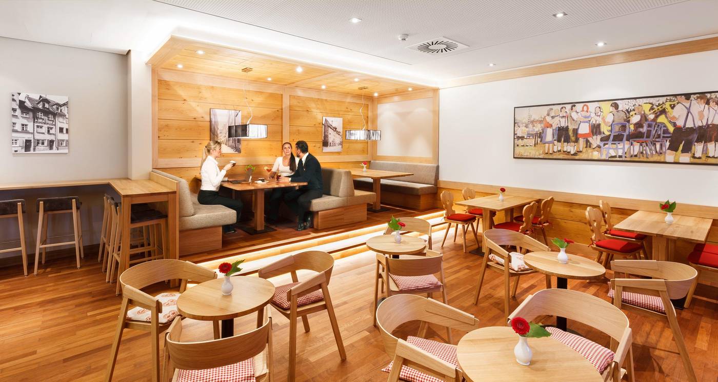 Holiday Inn Nürnberg City Centre-Germany-Nuernberg-General view-8