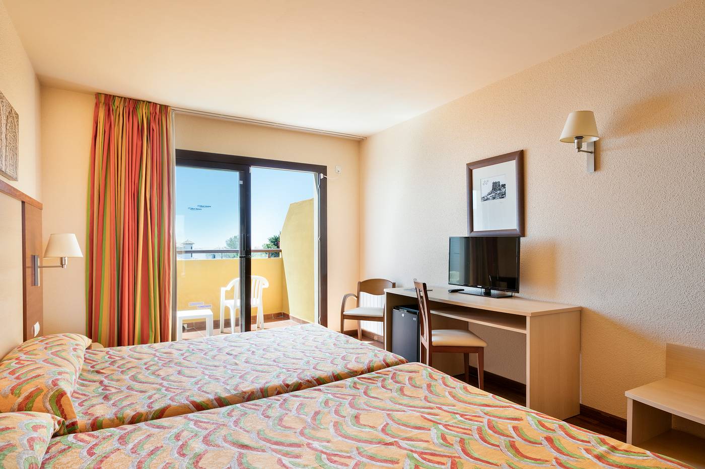 Best-Alcazar-Room-24