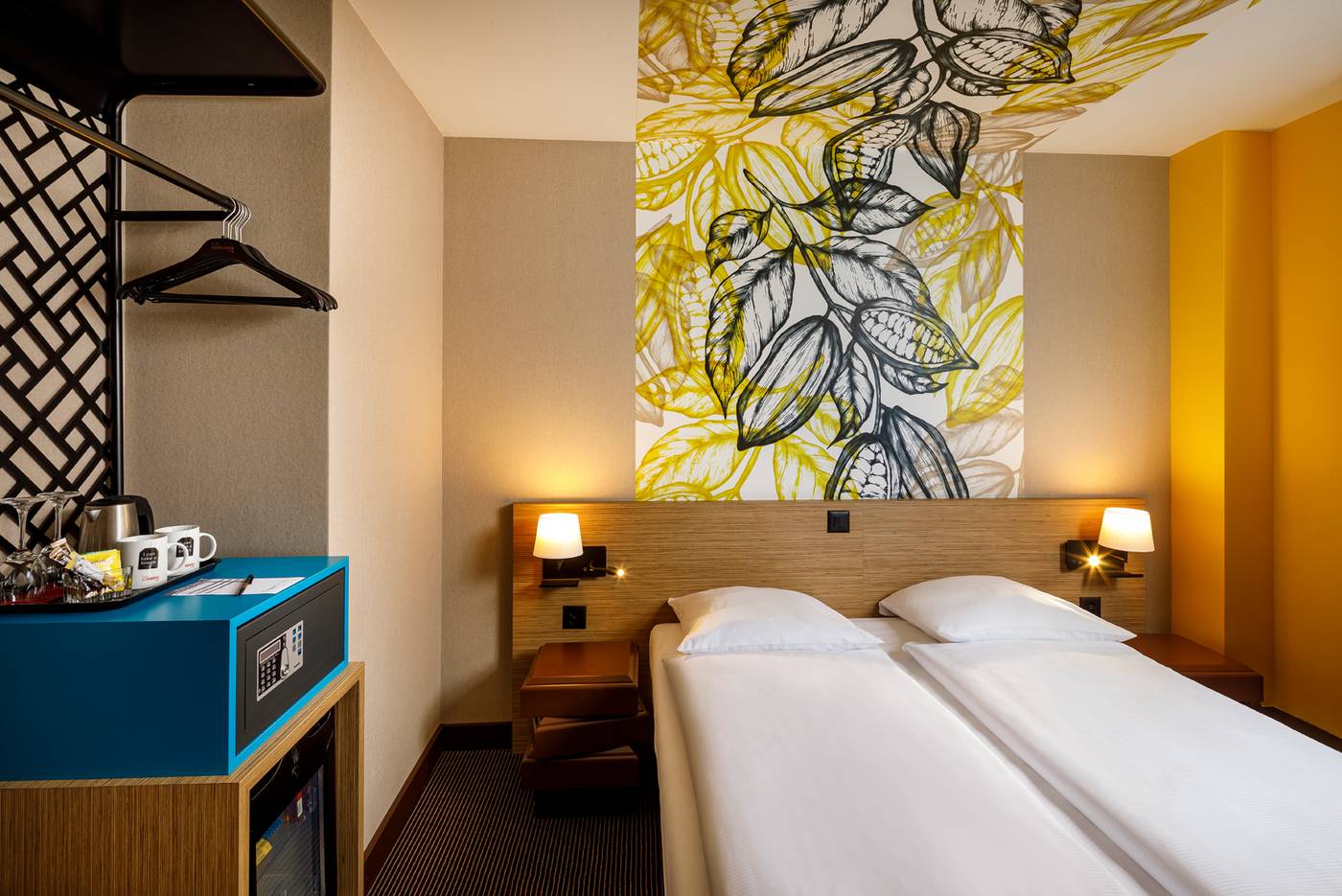 Hotel Swiss Chocolate by Fassbind-Switzerland-ZURICH-Room-3