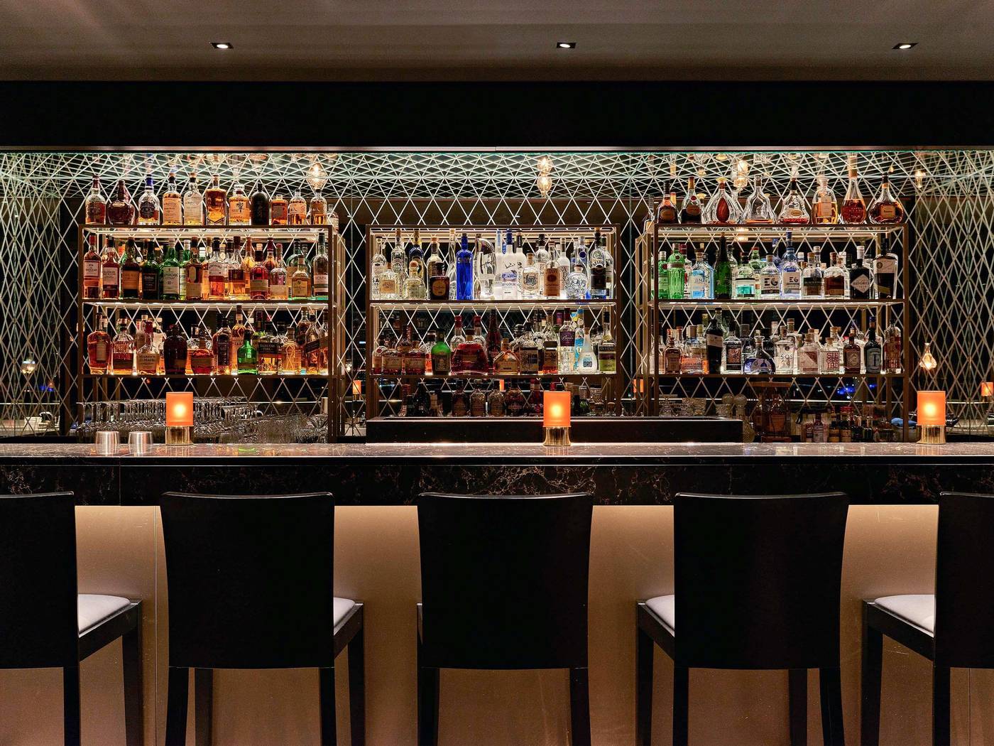 Pullman-Cologne-Bar-12