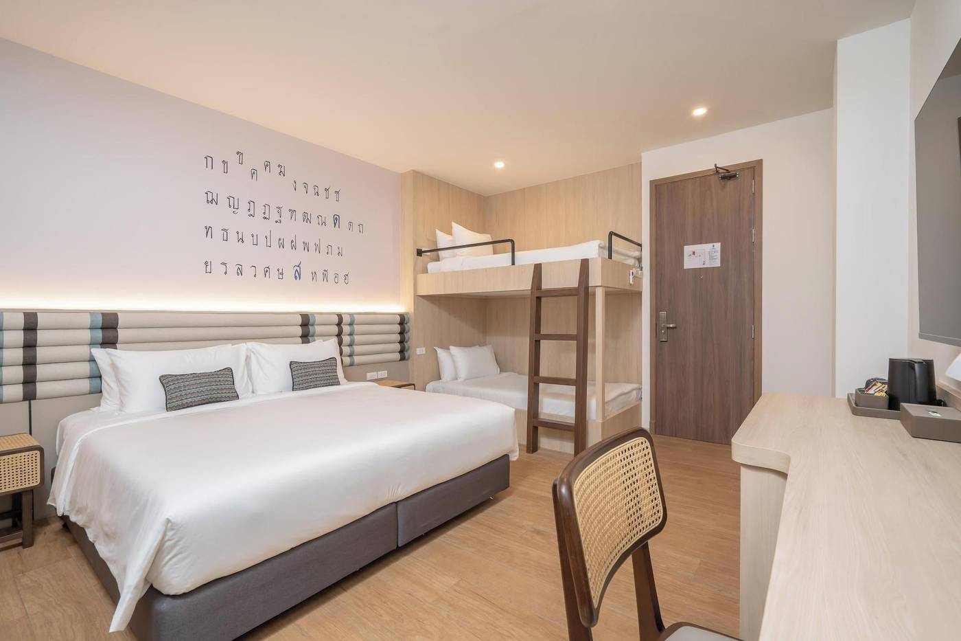 Pranakorn-Heritage-Hotel-Room-47