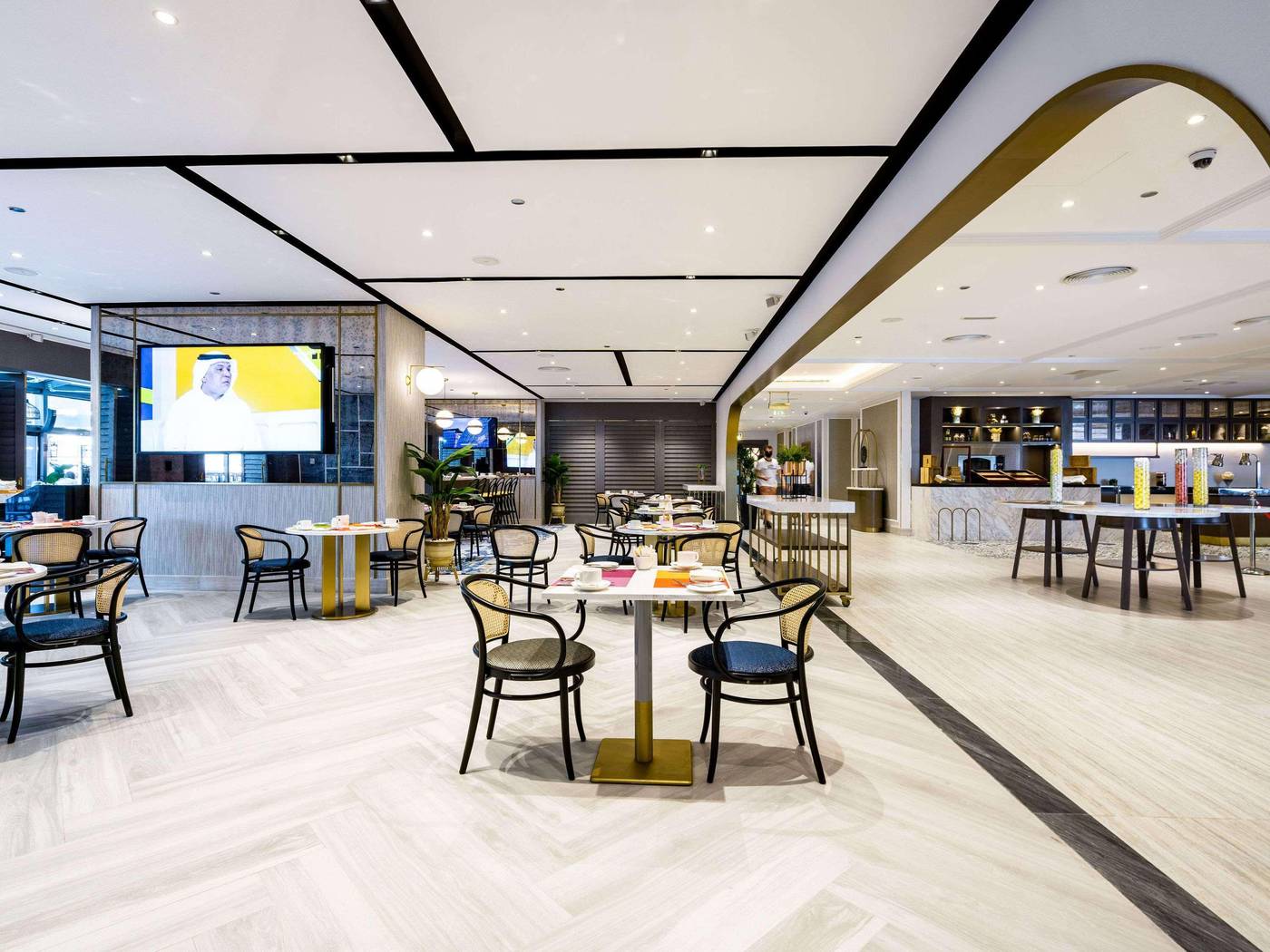 Sofitel-Dubai-Jumeirah-Beach-Restaurant-57