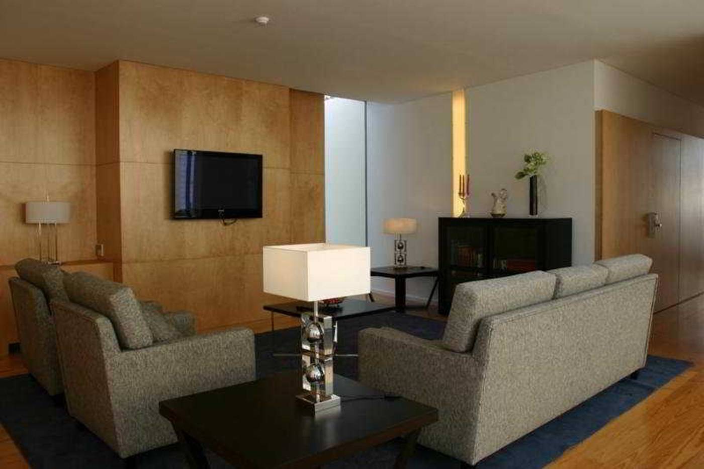Arts In Hotel Conde Carvalhal-Portugal-Funchal-Lobby-5