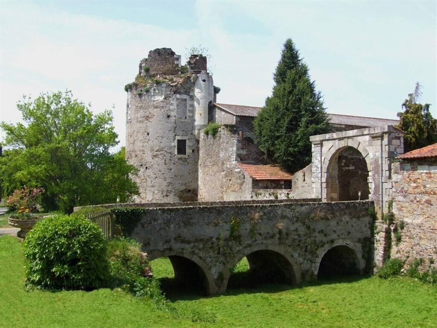 Château de la Galissonnière-France-LE PALLET-General view-1