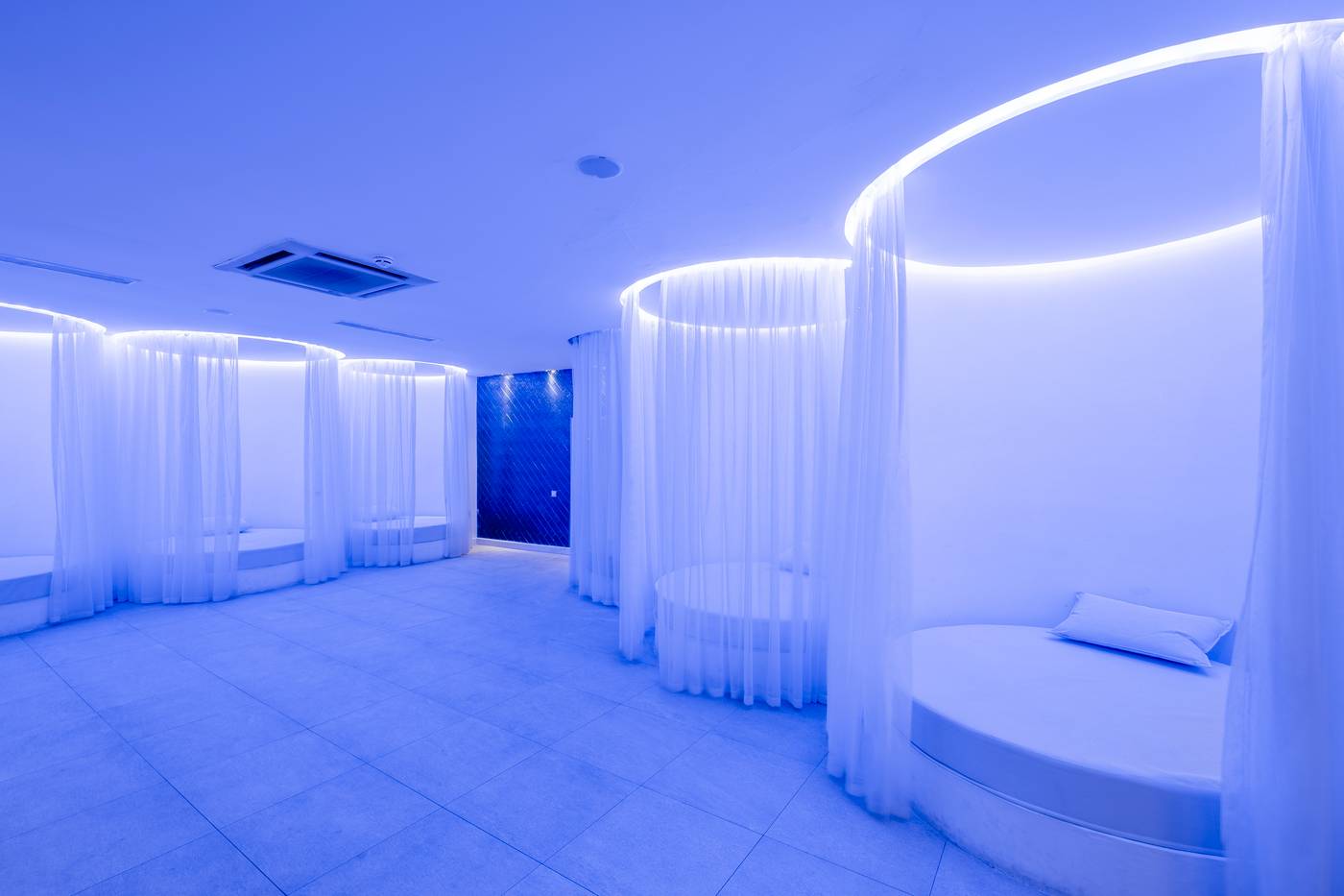 Utopia Beach Club